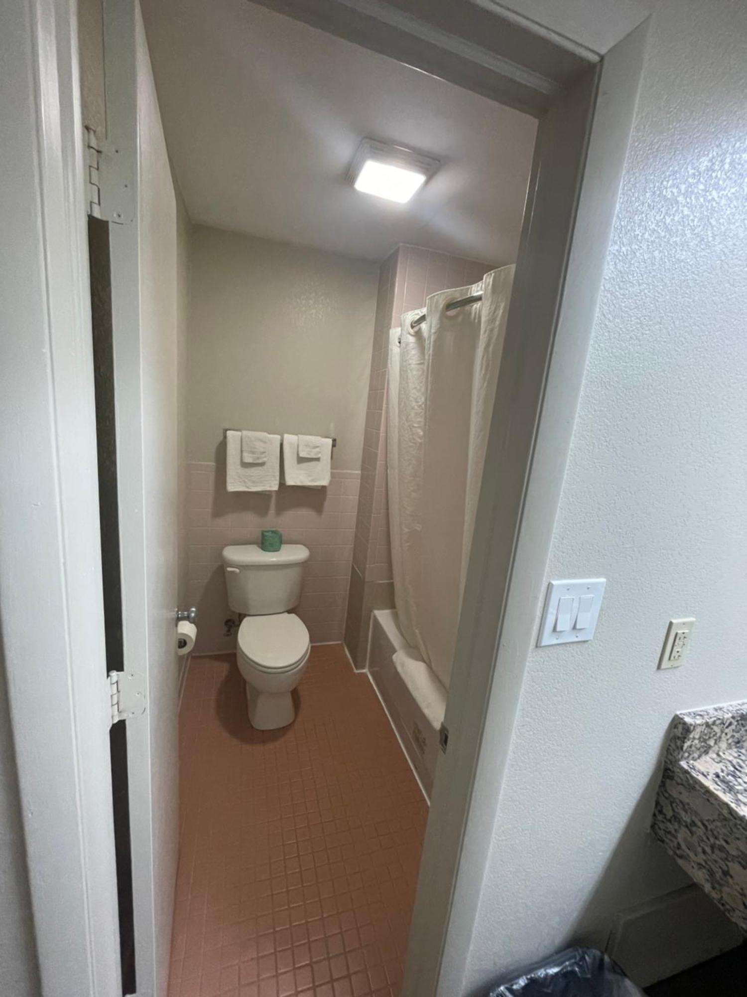 Royal Inn Motel Fredericksburg Luaran gambar